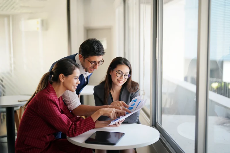 Totem interactif pour entreprise au Maroc" (Interactive totem for businesses in Morocco